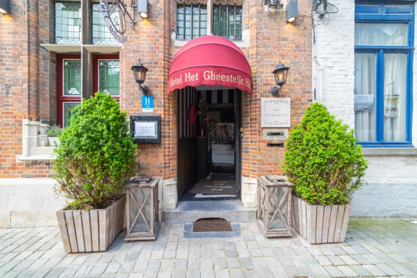 Hotel Het Gheestelic Hof Photo